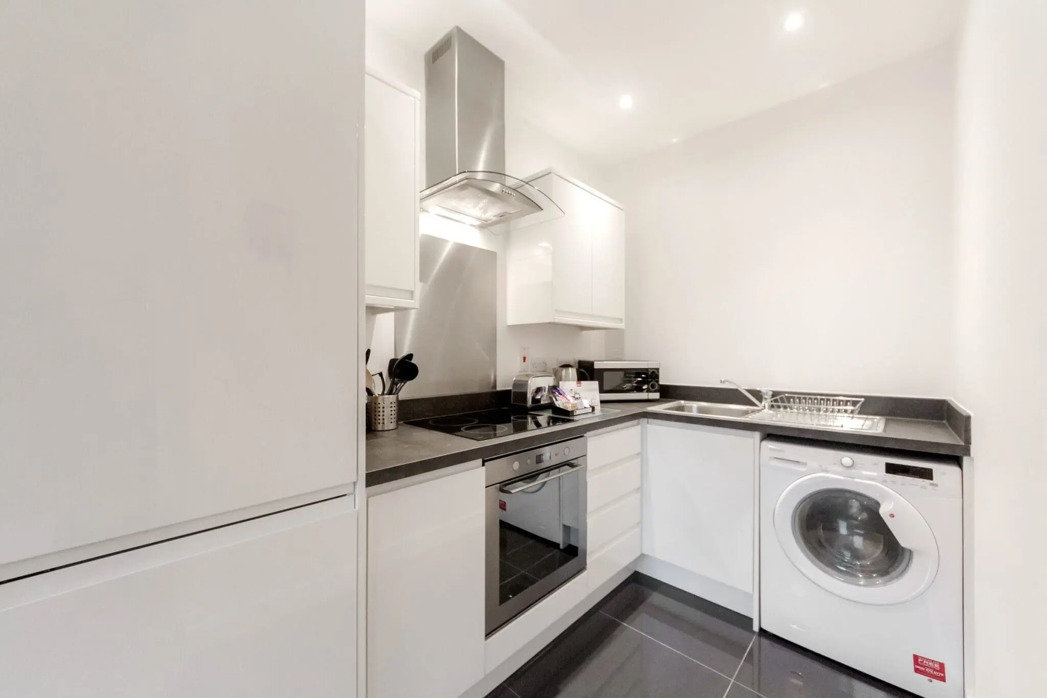 Nouvelle House Apartments