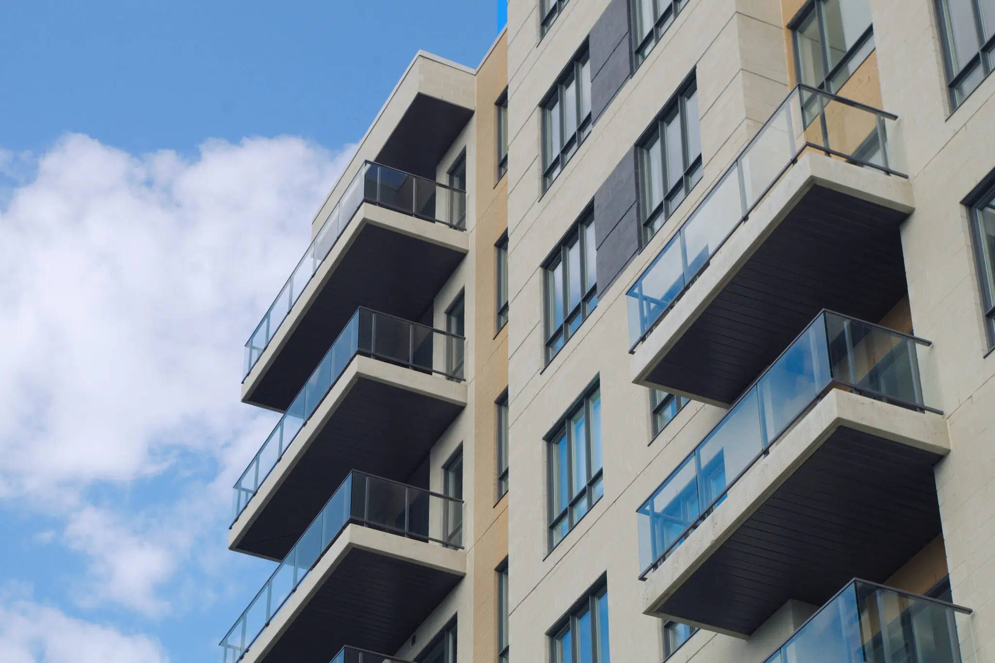 Exterior of building with balconies providing Insurance temporary accommodation for Loss Adjusters