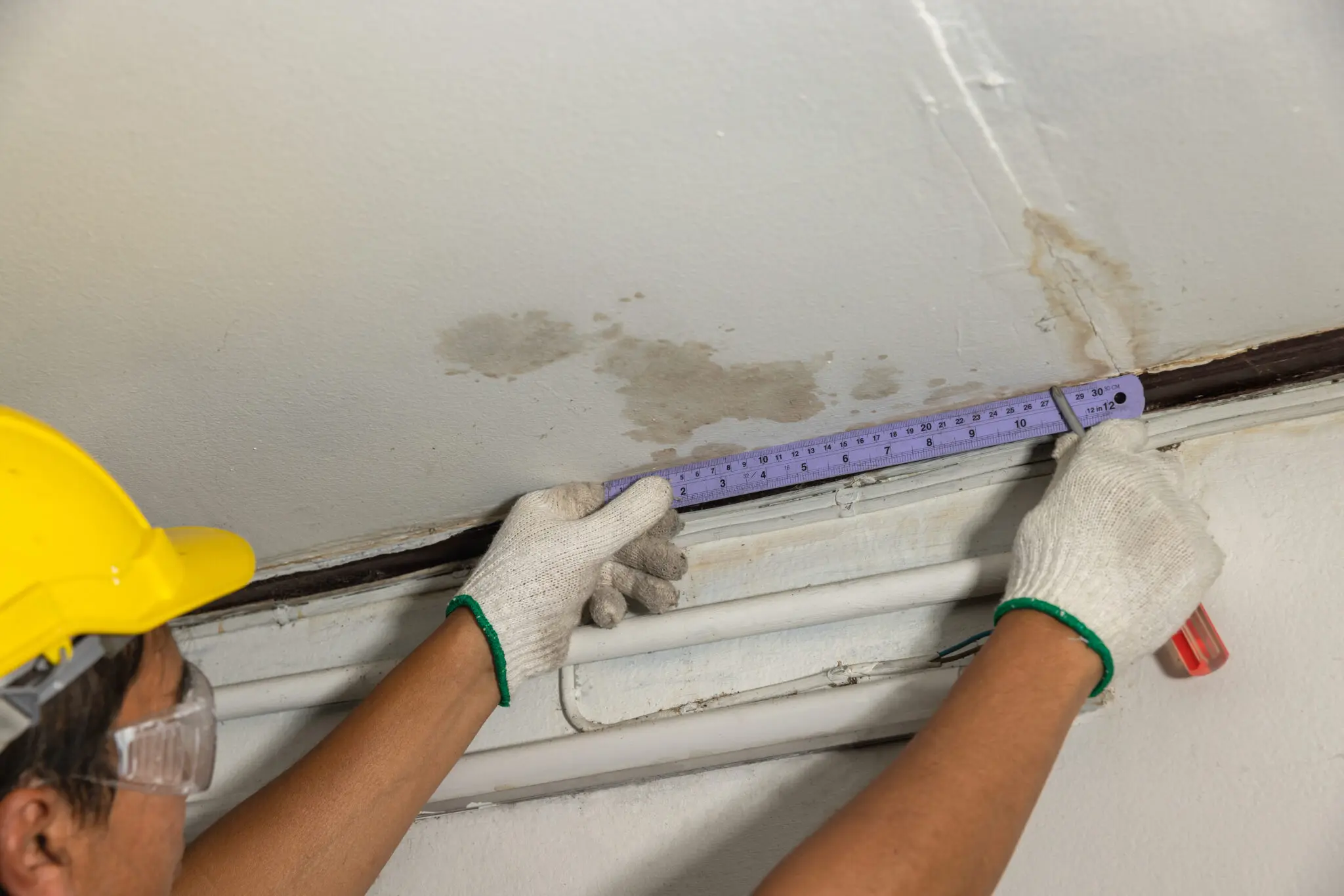Loss Adjuster assessing alternative accommodation insurance claim apartment
