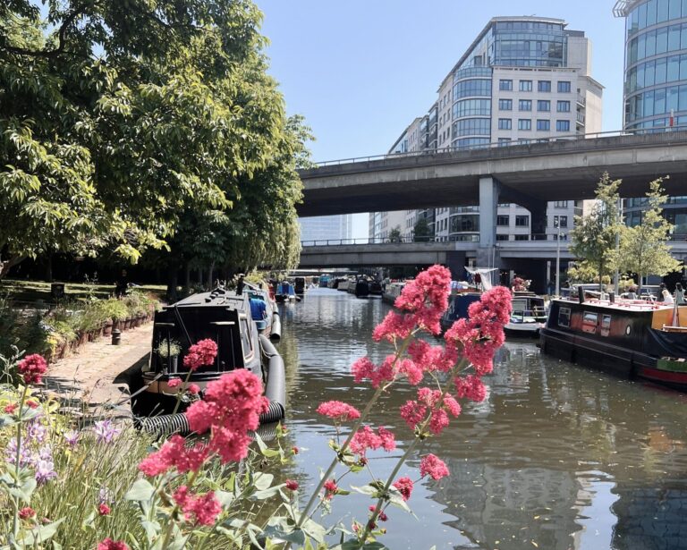 Serviced apartments near Paddington Basin in London