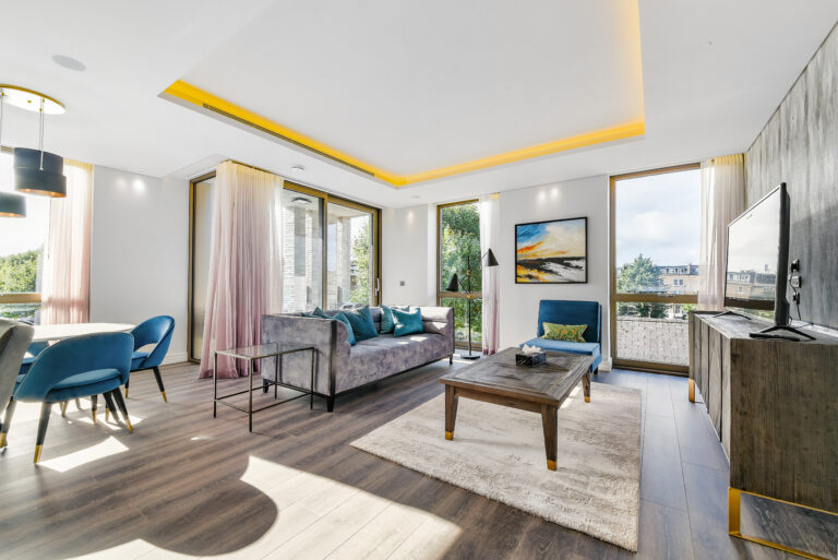 Fully furnished serviced apartments for secondments in London