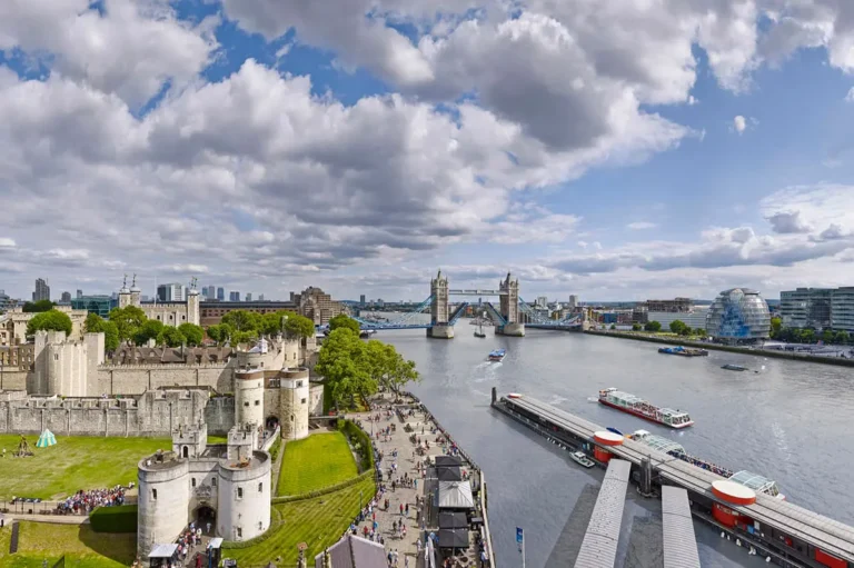 Luxury Penthouse Serviced Apartments in London