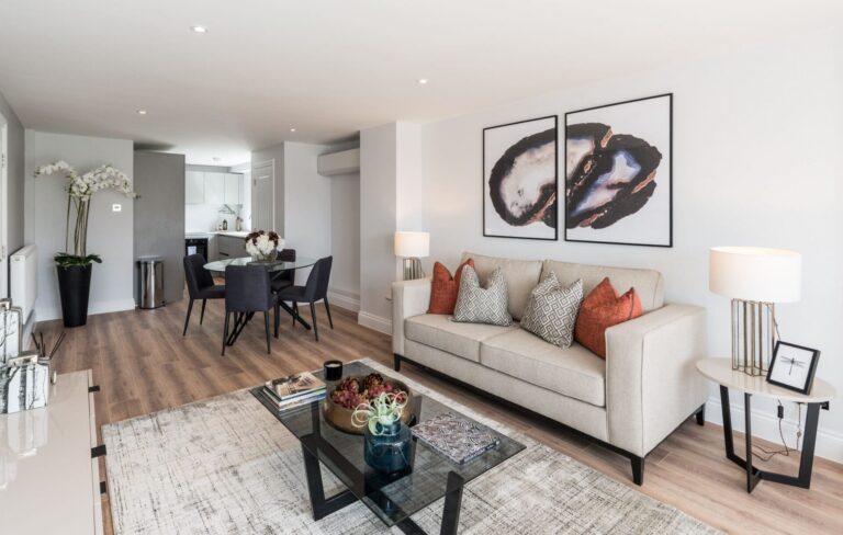 Choosing the Right All-Inclusive Apartment