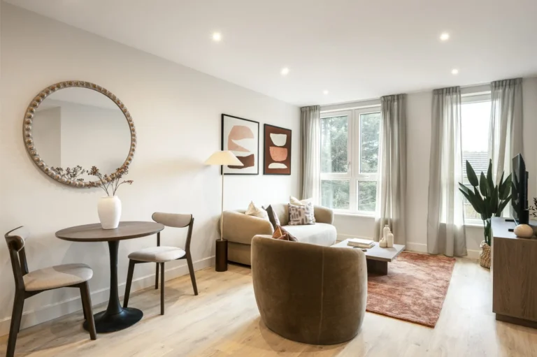 Stylish one bedroom affordable serviced apartments at Urban Rest Bermondsey for short term lets