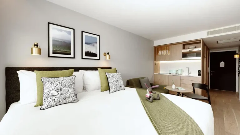 Studio Apartment
